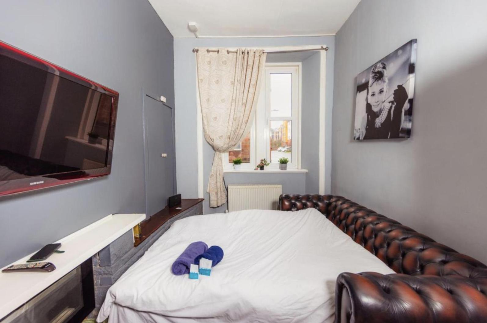 Warm Apartment By Holyrood Palace! Edinburgh Exterior foto